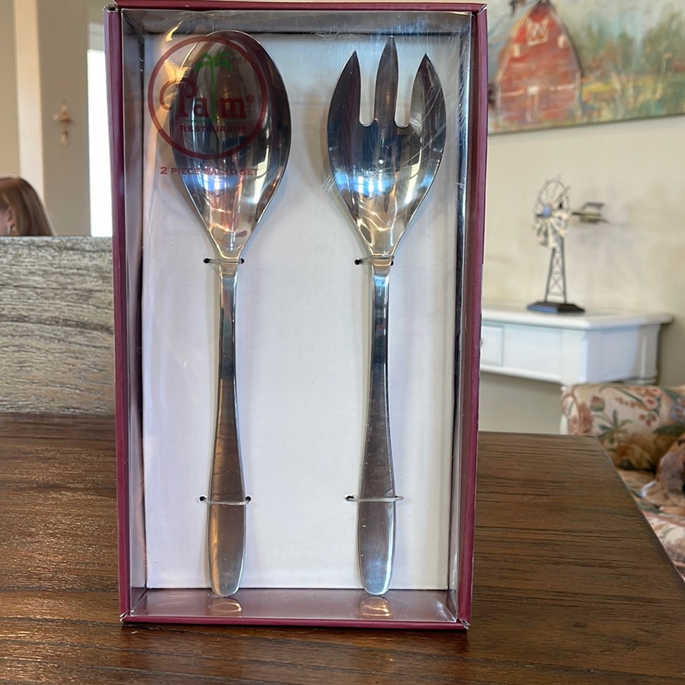 *NEW* The Palm Restaurant 2 Piece Salad Serving Set